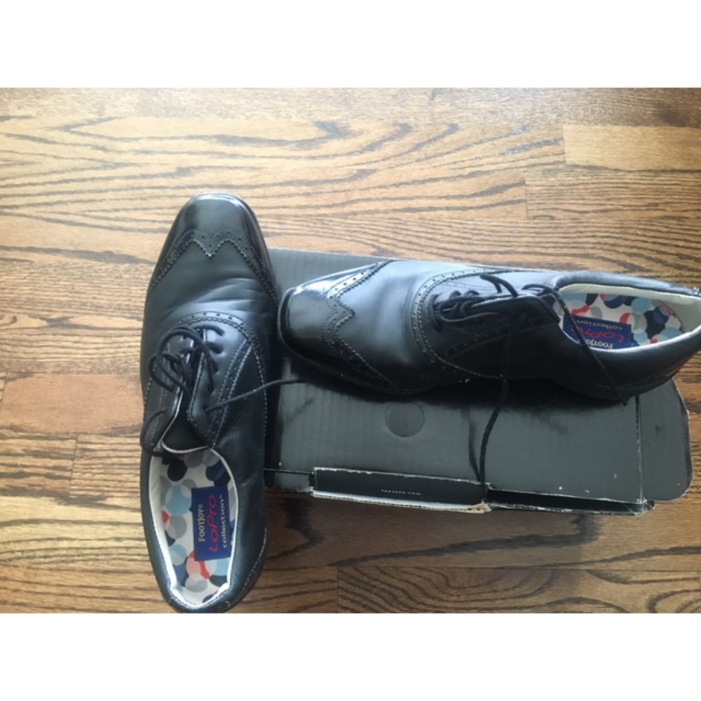Foot joy golf shoes
